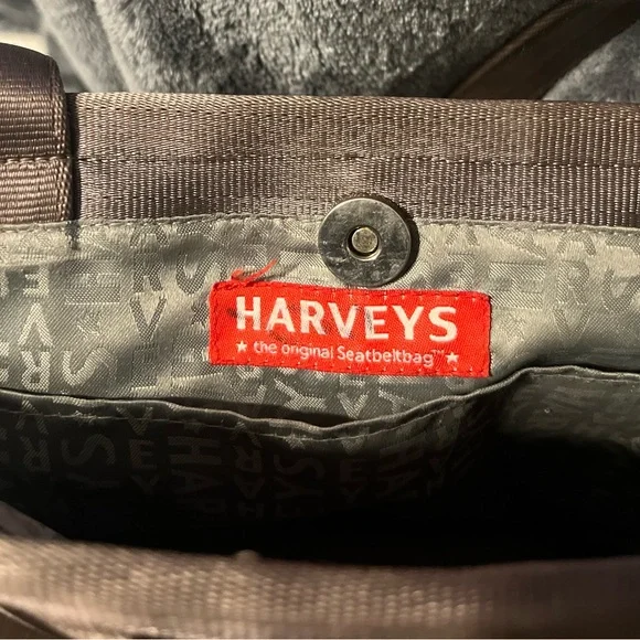 Harvey’s Seatbelt Bag Medium Sized Chocolate Woven Tote - Picture 2 of 15